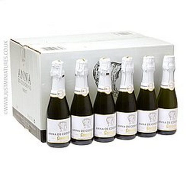 CODORNIU CLASICO SEMI SEC PACK X6 + 6 COPAS