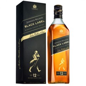 J. WALKER BLACK 4 1LT. + 2 WALKER GOLD 0.75 LT.